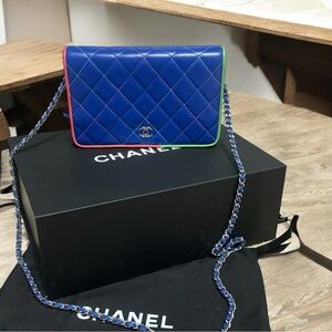 Rare 2019’ CHANEL Blue Quilted Wallet On Chain